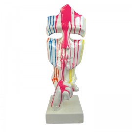 Statue en résine sur socle visage de femme multicolore sur fond blanc le signe du silence 64 cm